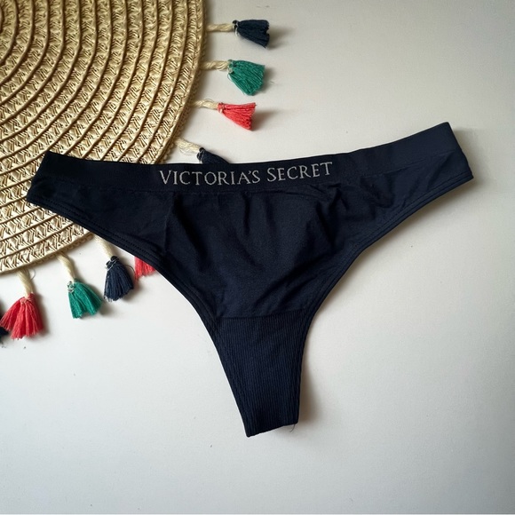 Victoria's Secret Seamless Textured Thong Panty Blue Navy Medium NEW - Picture 6 of 6